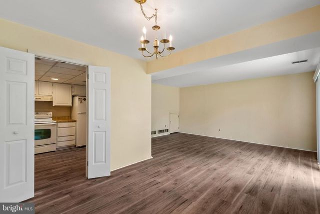 209 CHASE RD, Chesterbrook, PA 19087