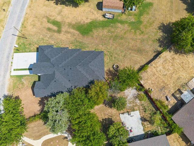 126 Port O Call Court, Runaway Bay, TX 76426