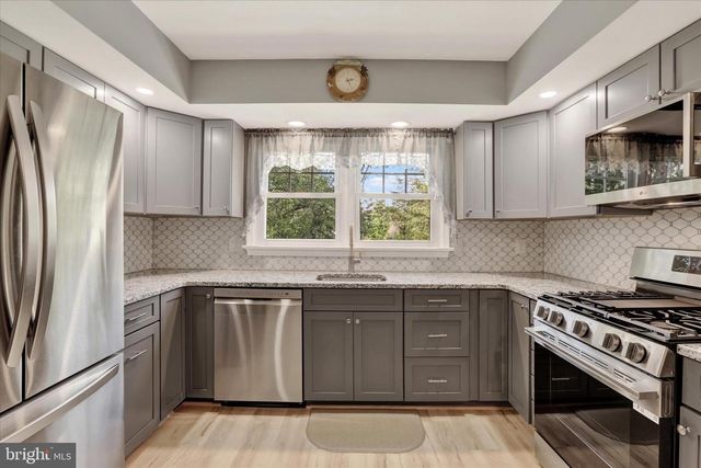 1950 GIBSON DR, Hatboro, PA 19040