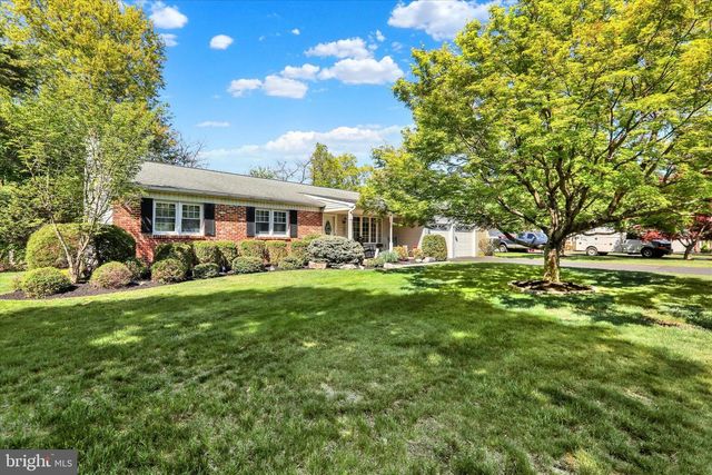 1950 GIBSON DR, Hatboro, PA 19040