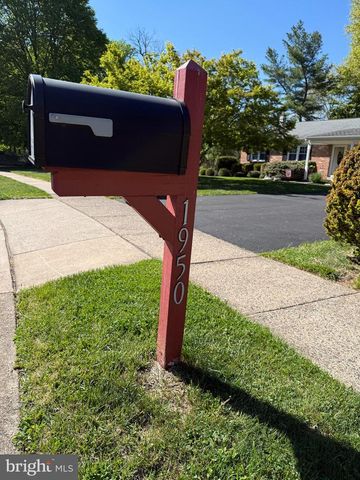 1950 GIBSON DR, Hatboro, PA 19040