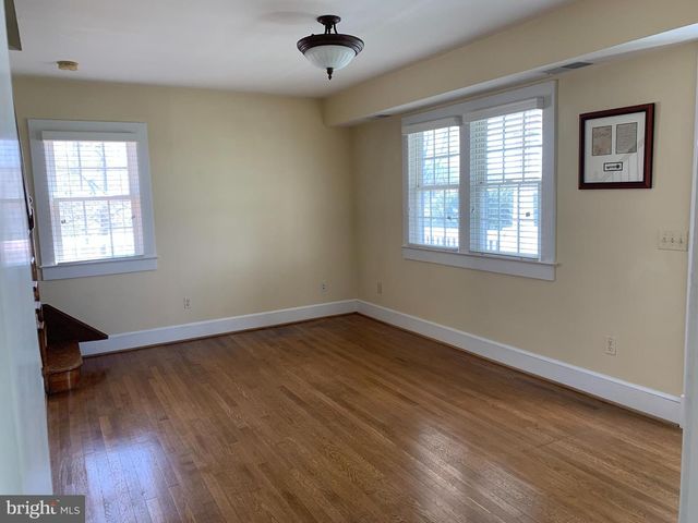 10436 JOHN S MOSBY HWY, Paris, VA 20130