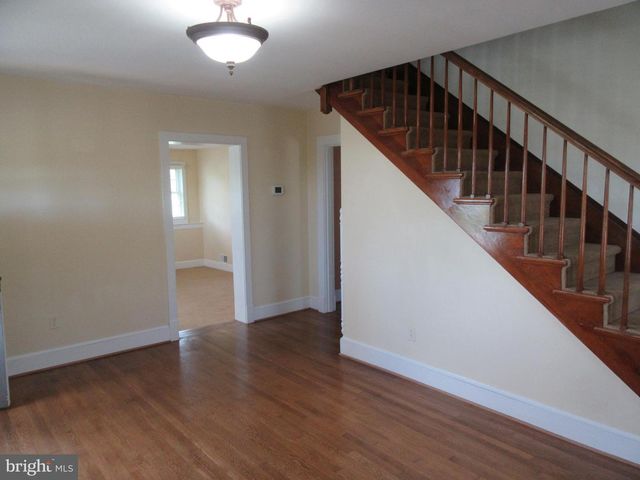 10436 JOHN S MOSBY HWY, Paris, VA 20130
