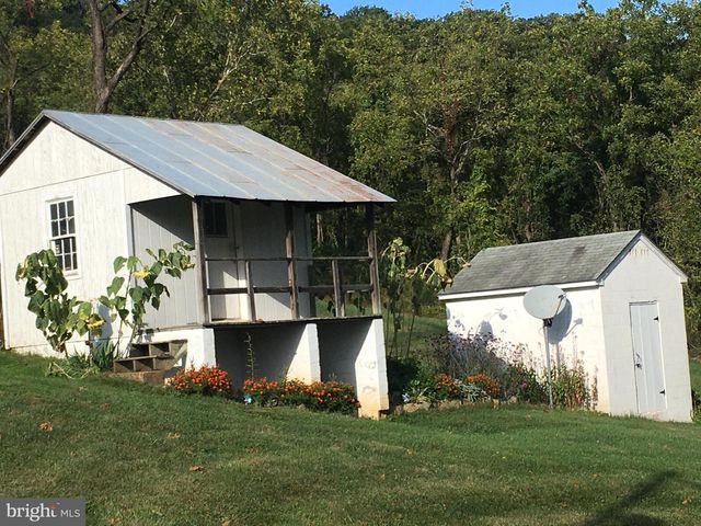 10436 JOHN S MOSBY HWY, Paris, VA 20130