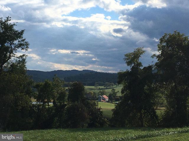 10436 JOHN S MOSBY HWY, Paris, VA 20130