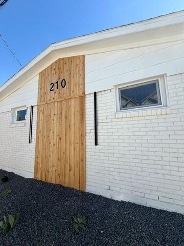 206 E 33rd Street 8, Houston, TX 77018