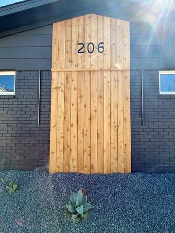 206 E 33rd Street 8, Houston, TX 77018