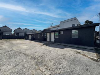 206 E 33rd Street 8, Houston, TX 77018