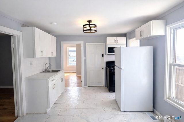 35 Saltonstall Avenue, New Haven, CT 06513