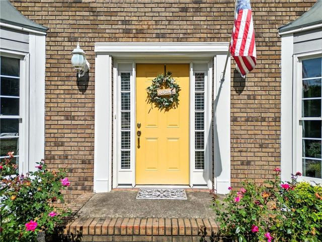 4992 Shallow Ridge NE Road, Kennesaw, GA 30144
