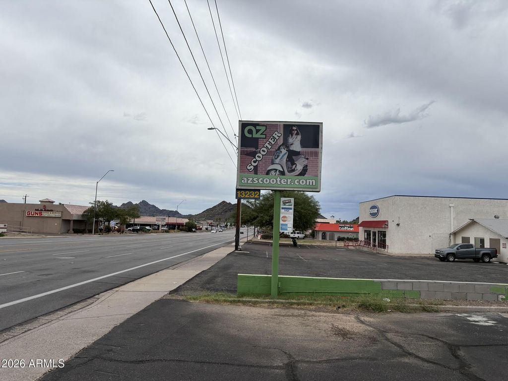 13232 N CAVE CREEK Road, Phoenix, AZ 85022 — exterior