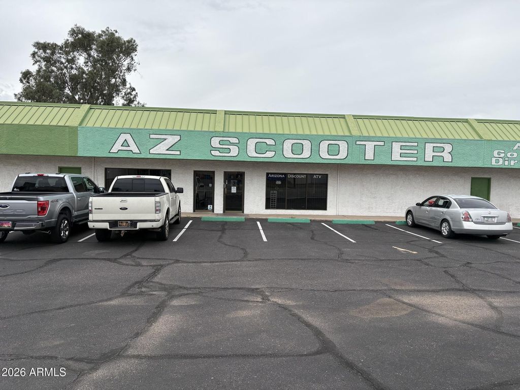 13232 N CAVE CREEK Road, Phoenix, AZ 85022 — photo 2