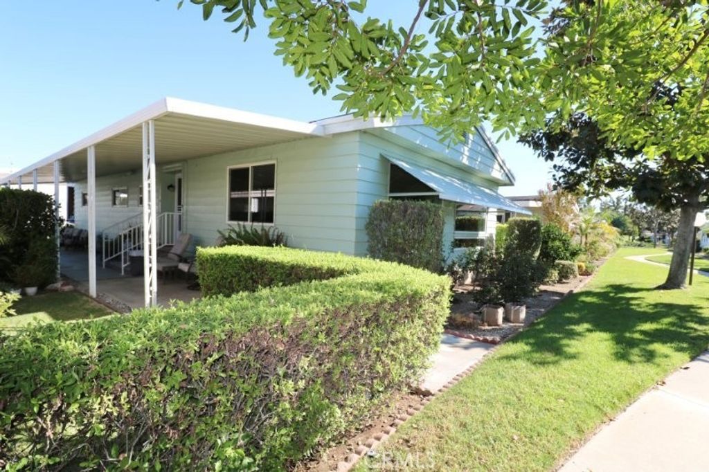 16742 Lake Knoll Lane 187, Yorba Linda, CA 92886 — photo 4