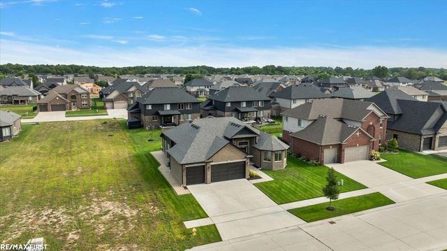 19117 Brighton Drive, Macomb, MI 48042