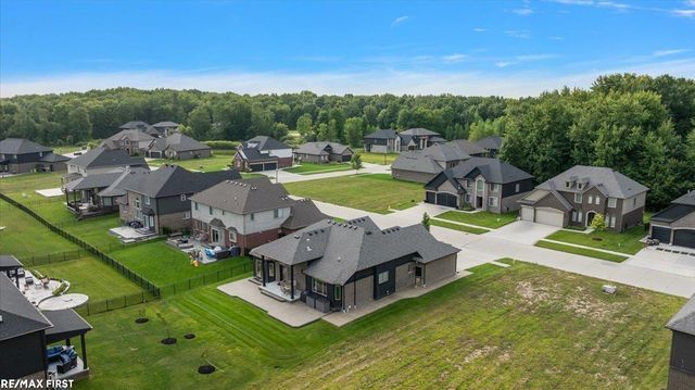 19117 Brighton Drive, Macomb, MI 48042