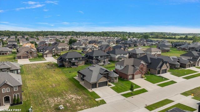 19117 Brighton Drive, Macomb, MI 48042