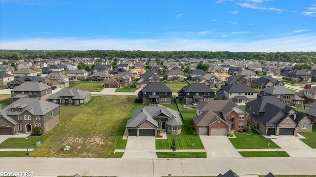 19117 Brighton Drive, Macomb, MI 48042
