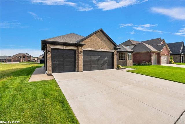 19117 Brighton Drive, Macomb, MI 48042