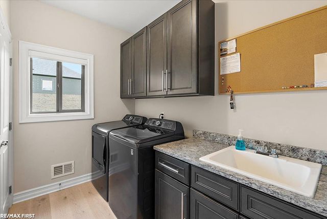 19117 Brighton Drive, Macomb, MI 48042