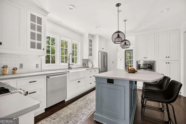 607 E Paces Ferry Road NE, Atlanta, GA 30305
