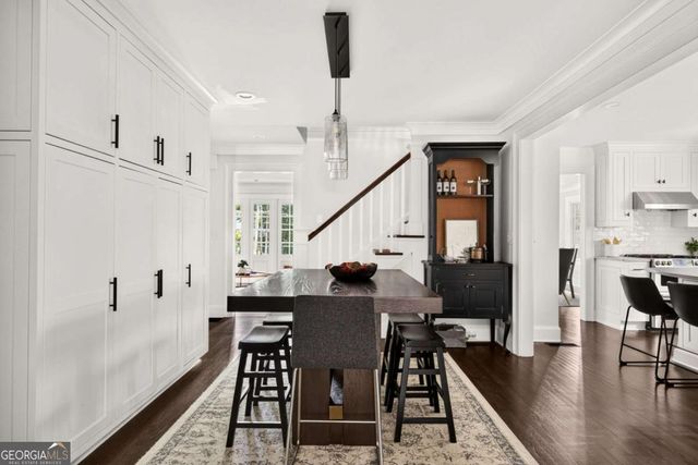 607 E Paces Ferry Road NE, Atlanta, GA 30305