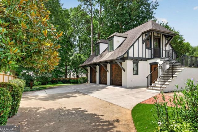 607 E Paces Ferry Road NE, Atlanta, GA 30305
