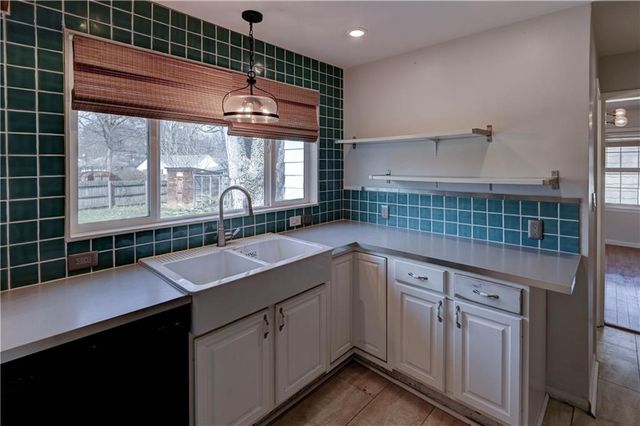 5300 Sycamore Drive, Roeland Park, KS 66205
