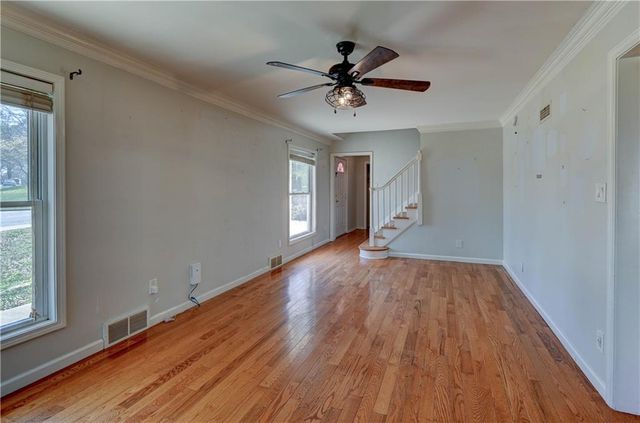 5300 Sycamore Drive, Roeland Park, KS 66205
