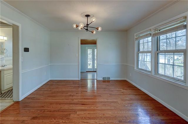 5300 Sycamore Drive, Roeland Park, KS 66205