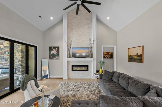 9442 Old Salem Way NW, Calabash, NC 28467