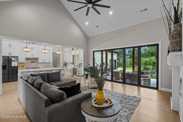 9442 Old Salem Way NW, Calabash, NC 28467