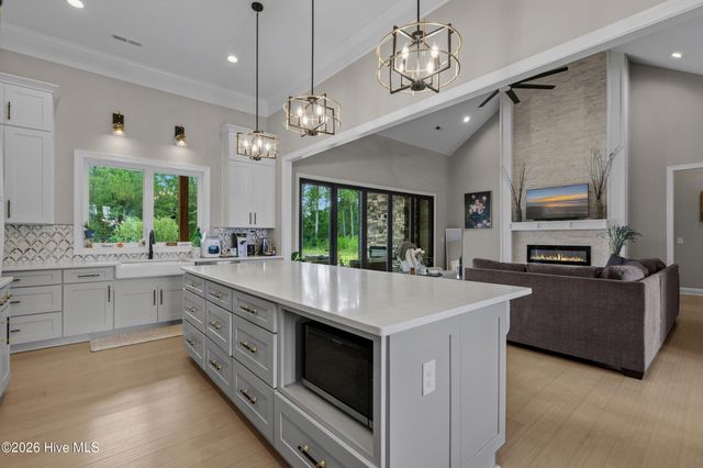 9442 Old Salem Way NW, Calabash, NC 28467