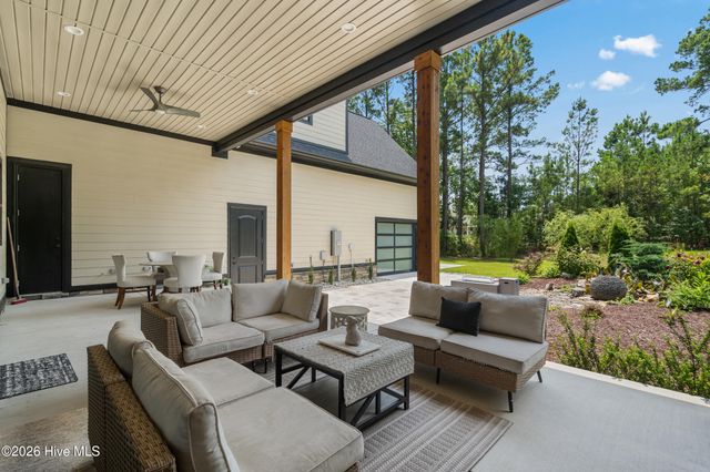 9442 Old Salem Way NW, Calabash, NC 28467