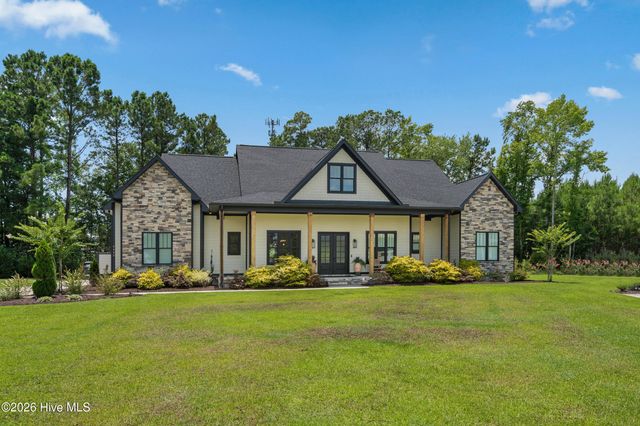 9442 Old Salem Way NW, Calabash, NC 28467