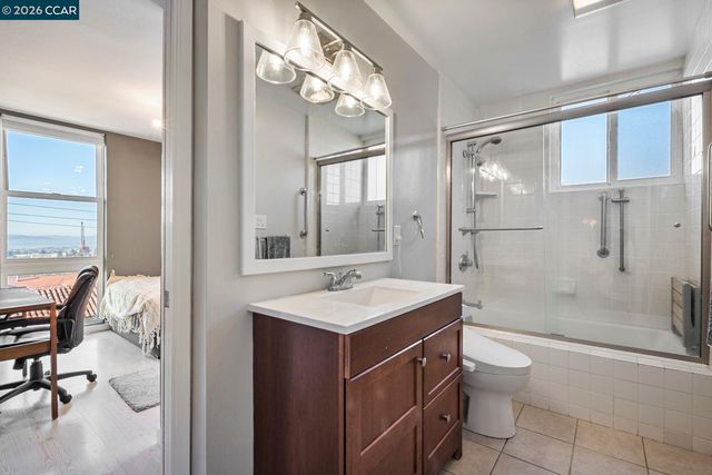 2 Panoramic Way 304, Berkeley, CA 94704