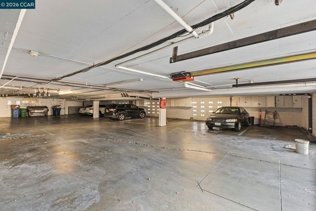 2 Panoramic Way 304, Berkeley, CA 94704