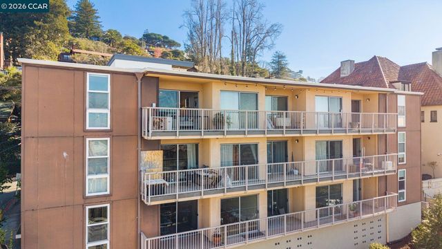 2 Panoramic Way 304, Berkeley, CA 94704
