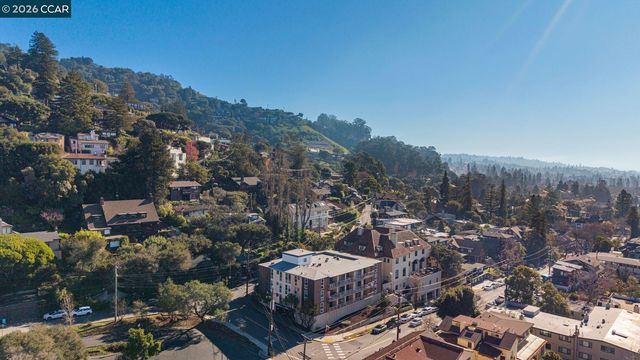 2 Panoramic Way 304, Berkeley, CA 94704