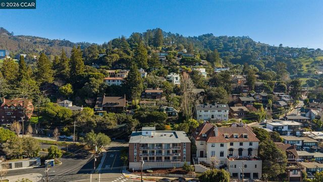 2 Panoramic Way 304, Berkeley, CA 94704