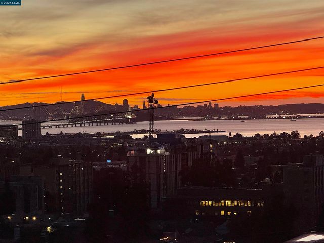 2 Panoramic Way 304, Berkeley, CA 94704