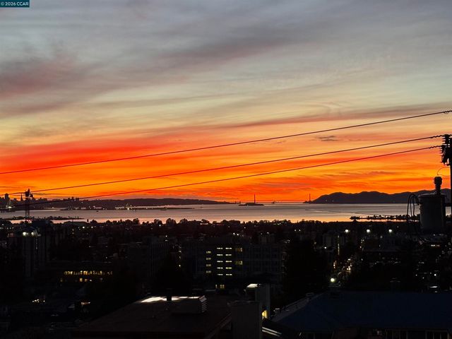 2 Panoramic Way 304, Berkeley, CA 94704