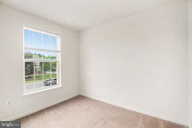 9308 PAUL DR, Manassas Park, VA 20111