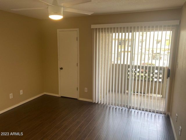 1880 E Morten Avenue 106, Phoenix, AZ 85020