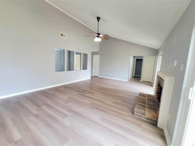 3923 Issacks Way, Sugar Land, TX 77479