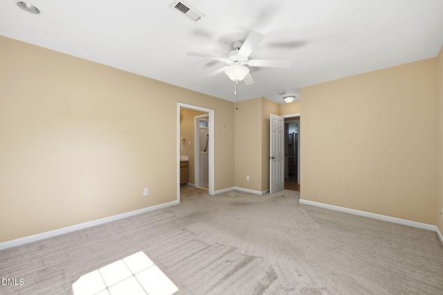 488 Pinecroft Drive, Clayton, NC 27520