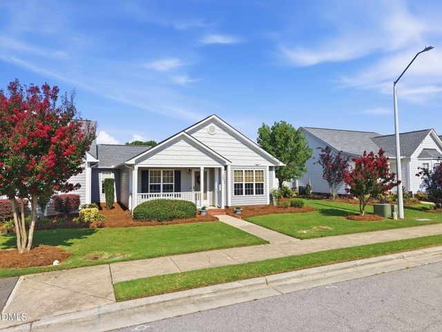 488 Pinecroft Drive, Clayton, NC 27520
