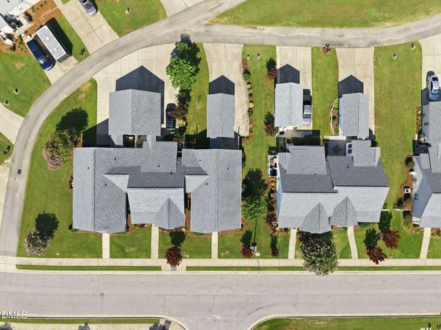 488 Pinecroft Drive, Clayton, NC 27520
