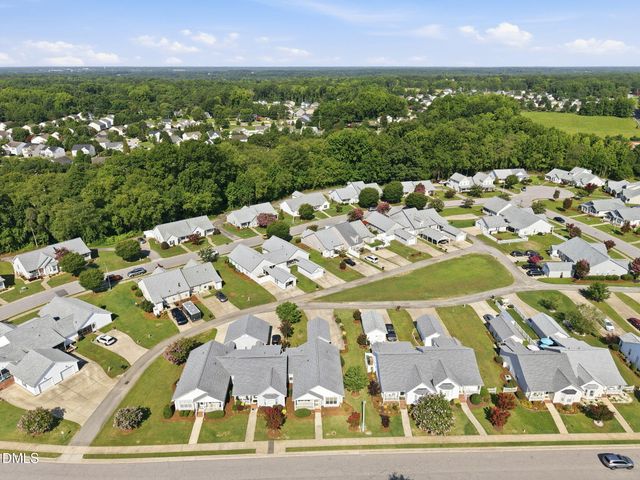 488 Pinecroft Drive, Clayton, NC 27520