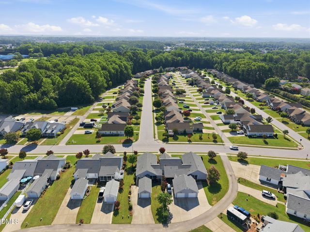 488 Pinecroft Drive, Clayton, NC 27520