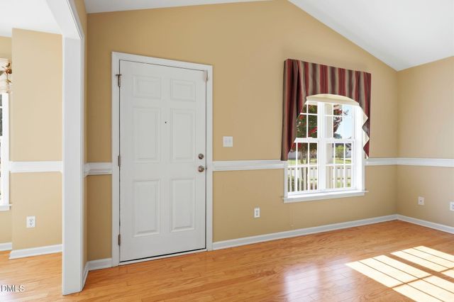 488 Pinecroft Drive, Clayton, NC 27520